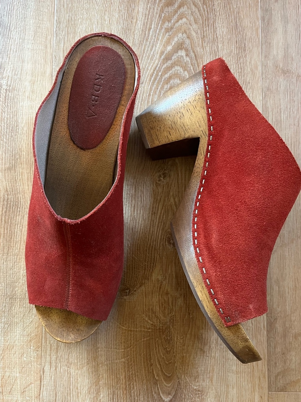 Kelsi Dagger Brooklyn Bergen Clog - Red Suede